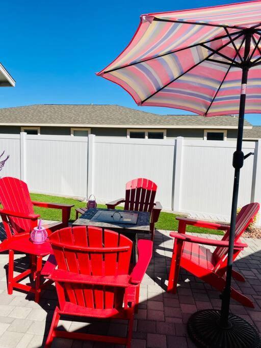 Modern 3 Bedroom Home Cottonwood Exterior photo